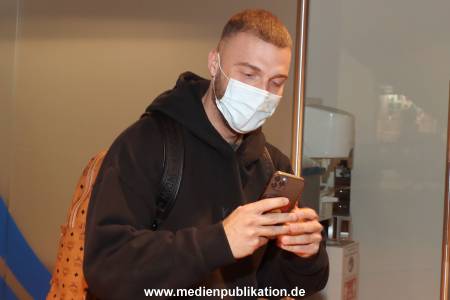 Dschungelcamp Ankunft Filip 10022022 001