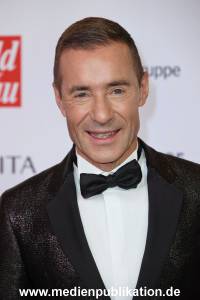 GoldeneBildDerFrau 20112024 1077