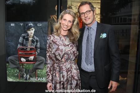 Etro 15092011 001