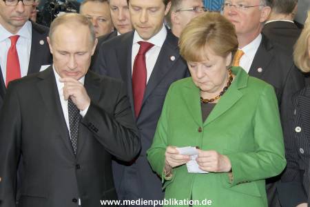 Messerundgang Putin 08042013 030