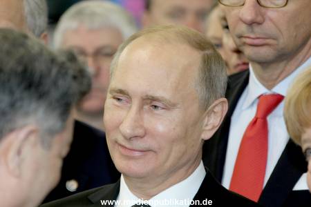 Messerundgang Putin 08042013 039