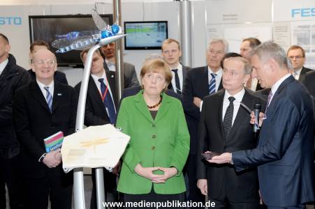 Messerundgang Putin 08042013 061