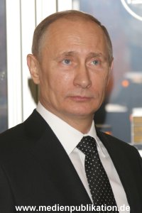 Messerundgang Putin 08042013 091