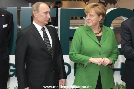 Messerundgang Putin 08042013 112