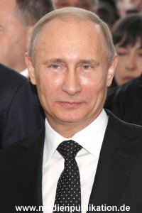 Messerundgang Putin 08042013 125