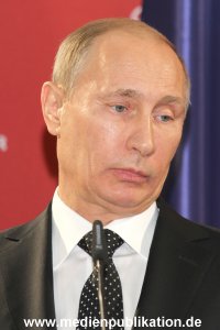 Messerundgang Putin 08042013 157