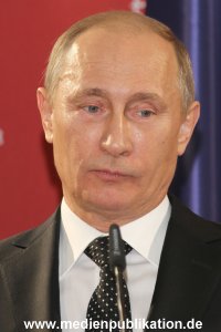 Messerundgang Putin 08042013 175