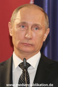 Messerundgang Putin 08042013 177