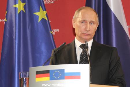 Messerundgang Putin 08042013 180