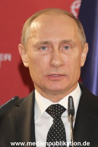 Messerundgang Putin 08042013 190