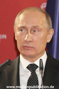 Messerundgang Putin 08042013 192