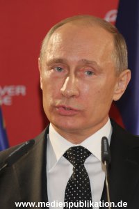 Messerundgang Putin 08042013 199