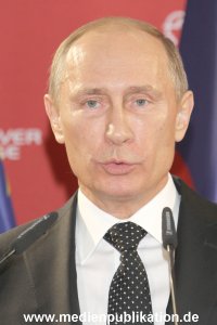 Messerundgang Putin 08042013 203