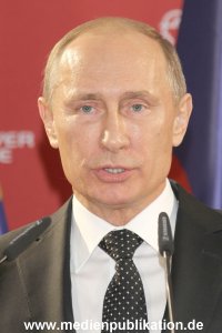 Messerundgang Putin 08042013 204