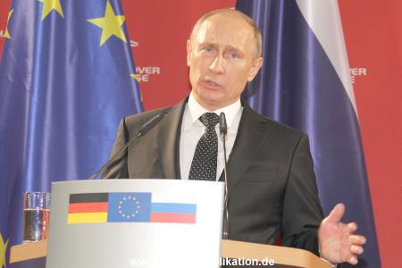 Messerundgang Putin 08042013 208