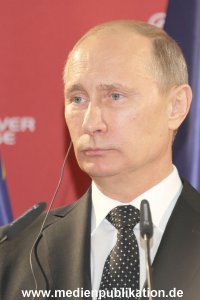 Messerundgang Putin 08042013 213