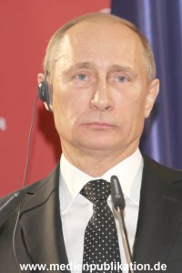 Messerundgang Putin 08042013 219