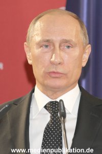 Messerundgang Putin 08042013 226