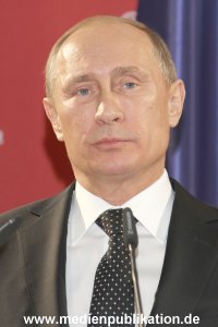 Messerundgang Putin 08042013 227
