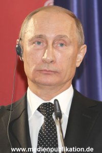Messerundgang Putin 08042013 248