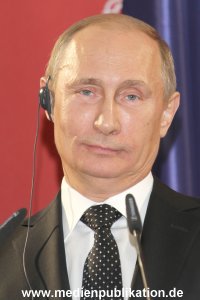 Messerundgang Putin 08042013 250