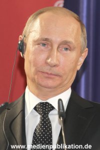 Messerundgang Putin 08042013 252