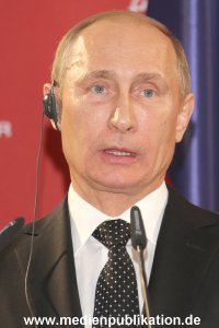 Messerundgang Putin 08042013 255