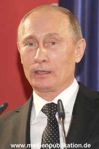 Messerundgang Putin 08042013 261
