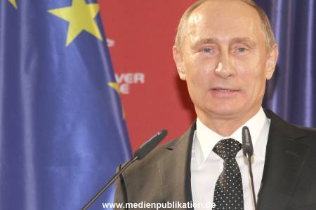 Messerundgang Putin 08042013 266
