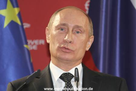 Messerundgang Putin 08042013 275