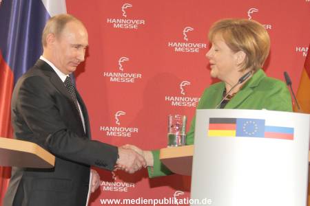Messerundgang Putin 08042013 280