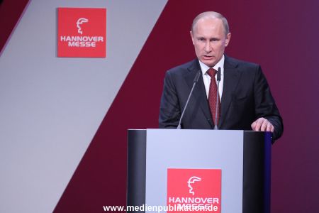 Putin Messe 07042013 082