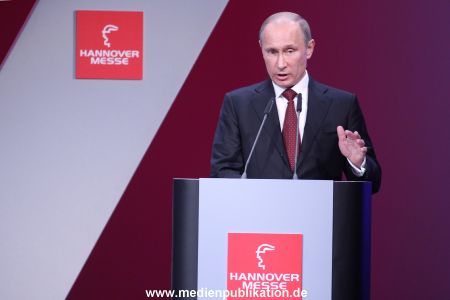 Putin Messe 07042013 083