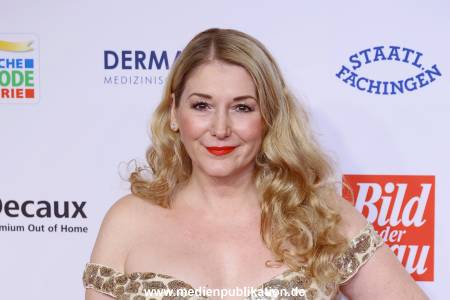 GoldeneBildDerFrau 09112022 501