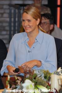 3nach9 25112022 001