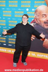 Ganzer halber Bruder 17092025 037