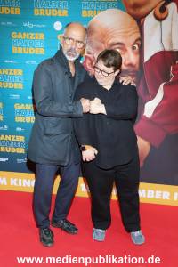 Ganzer halber Bruder 17092025 063