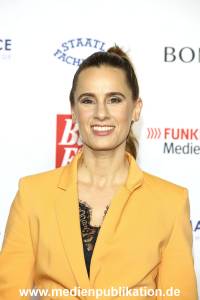 GoldeneBildDerFrau 11102023 031
