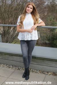 Pamela Reif 14032017 120