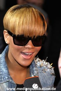 Rihanna 03032010 006