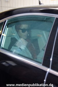 Rihanna 09052011 002