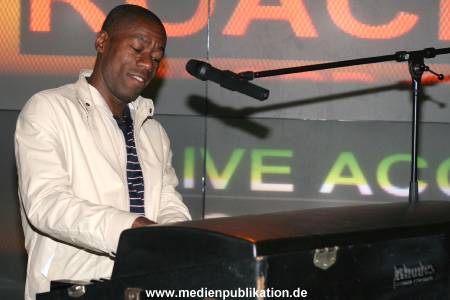 Roachford 01072005 006