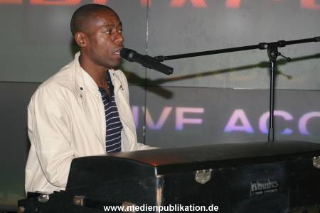 Roachford 01072005 015