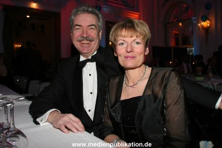 Blauer Ball 01042006 042