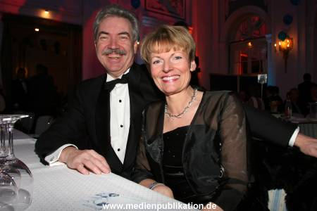 Blauer Ball 01042006 043