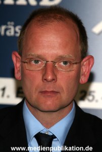 Derby Talk 03052006 021