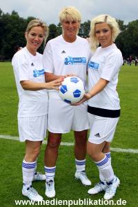 Charity Fussball 25062011 010