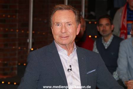 Lanz Sendung2 13042016 018