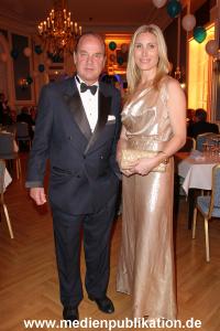 Blauer Ball 06042013 100