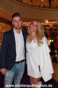 Latenightshopping 07102016 324